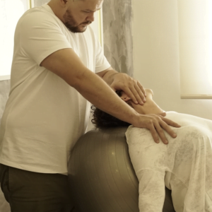 Explorando a Eficiência do Método McKenzie® no Tratamento da Dor Lombar