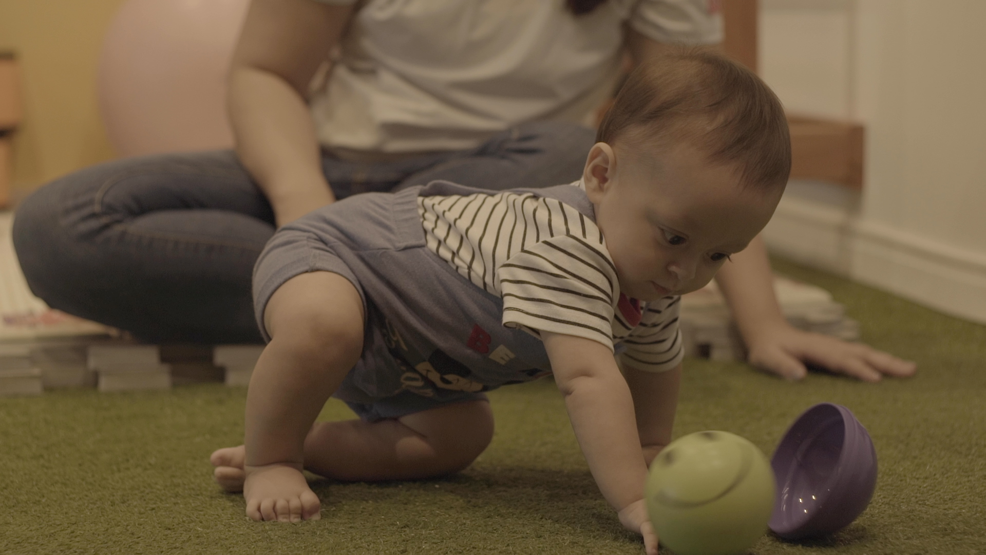 Fisioterapia pediátrica para desenvolvimento motor do bebê na Clínica Mokusô
