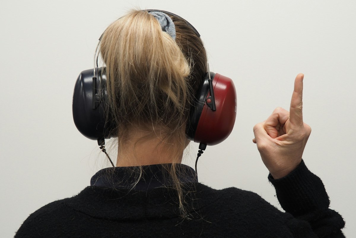 O exame de audiometria é normal, mas continuo com zumbido. Por quê?